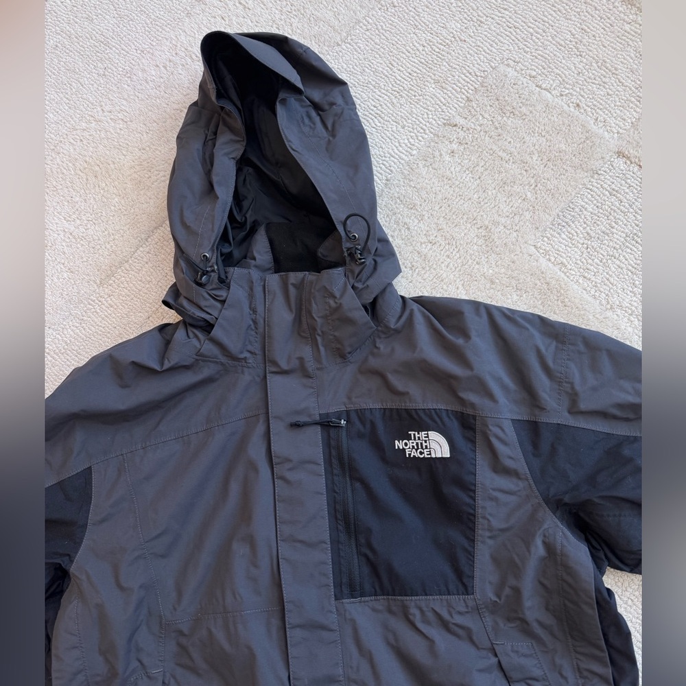 The North Face Men's Gray and Black Hooded Hyvent Jacket size large - Picture 2 of 10